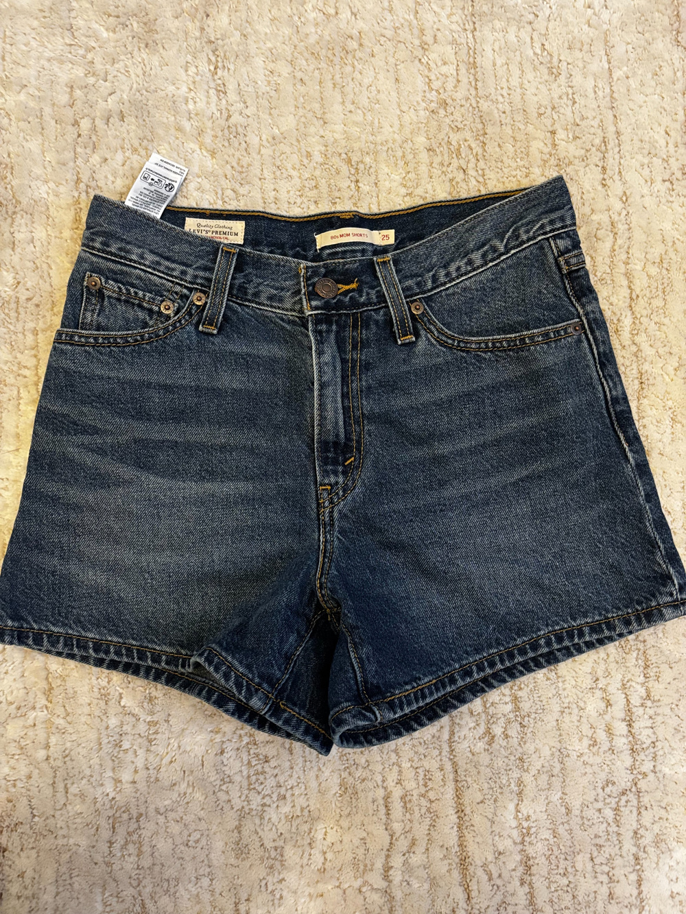 Levi's Premium 80S Mom Shorts Denim Blue Size 25